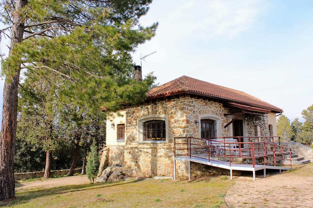 Casa Rural El Pinar Villa Navas de Riofrio Bagian luar foto